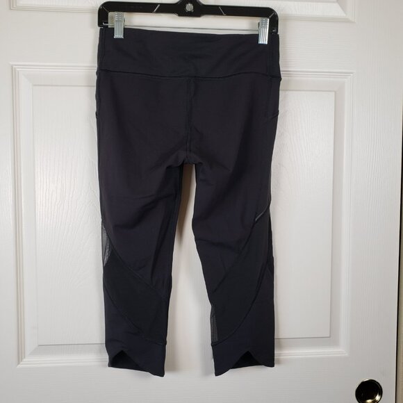 Lululemon Home stretch crop 19" Black Leggings Size 8 Mesh Leg Panel Athletic - Picture 3 of 7